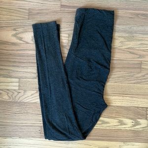Dark Gray Gap Maternity Pure Body Legging in Small